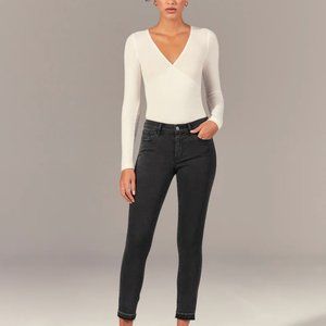 Abercrombie and Fitch Ankle Jean